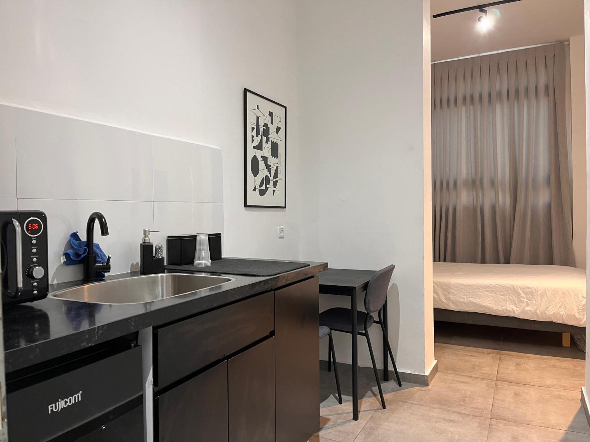 Yona 8 Bed & Breakfast Tel Aviv Oda fotoğraf