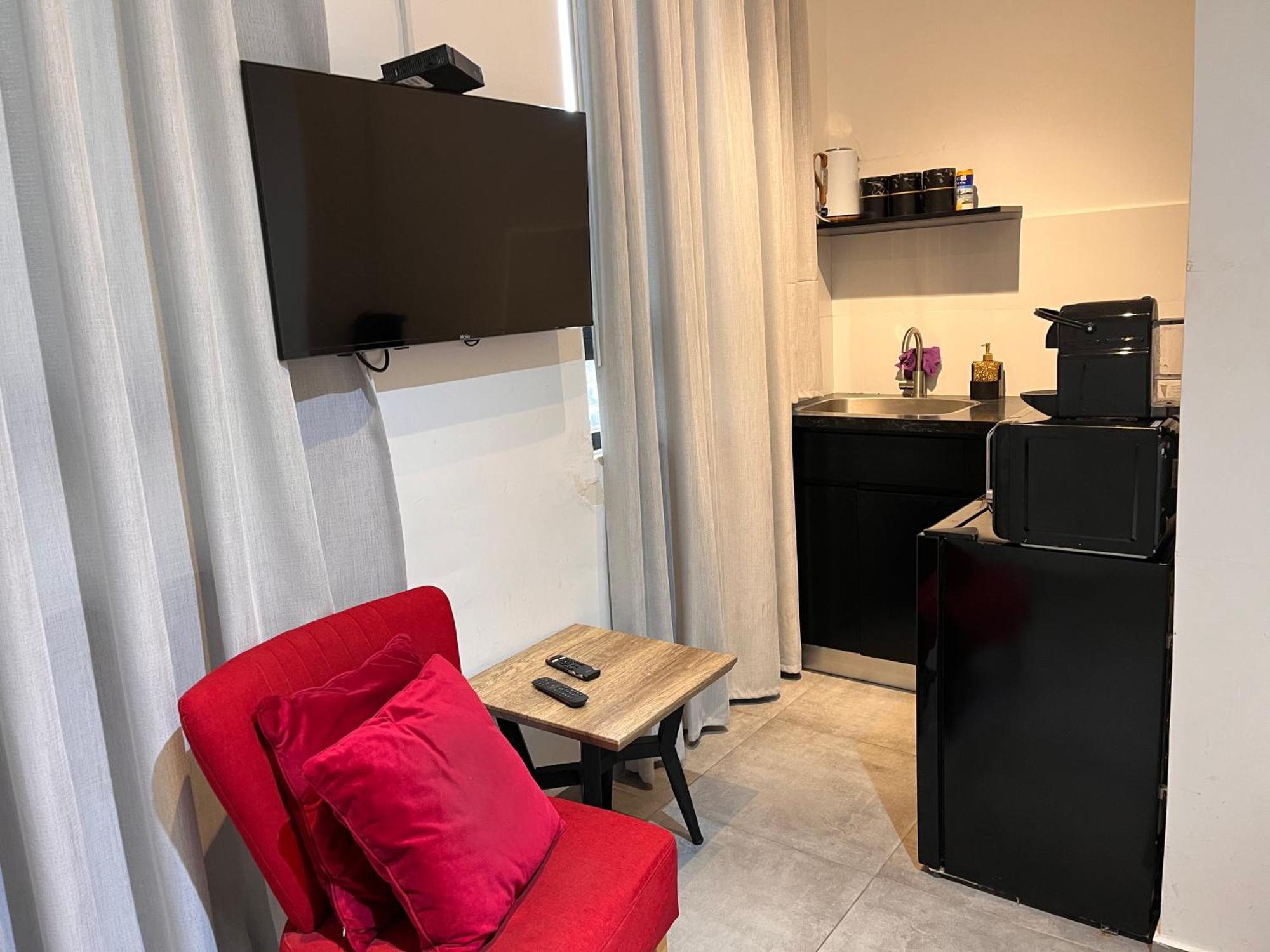 Yona 8 Bed & Breakfast Tel Aviv Oda fotoğraf