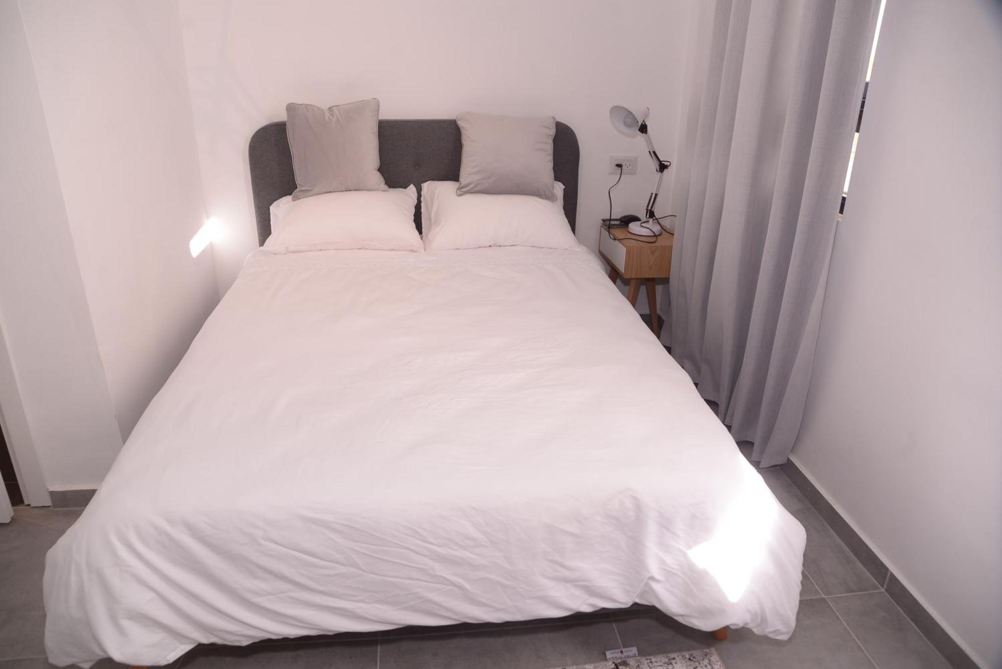 Yona 8 Bed & Breakfast Tel Aviv Oda fotoğraf